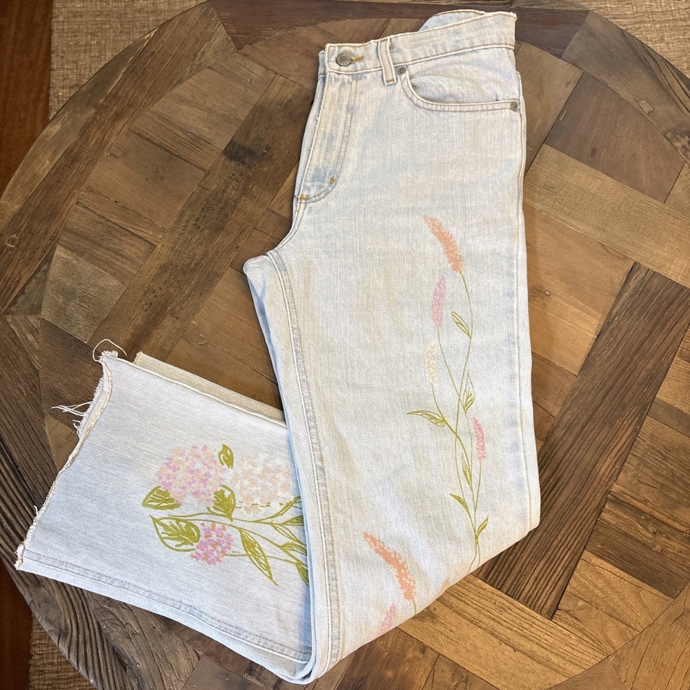 Polo Ralph Lauren Painted  Floral Flare Cropped Jeans  Raw Hem Light Wash Size 6